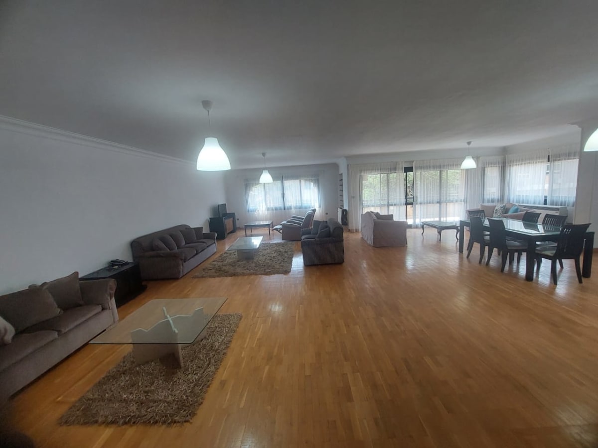 Spacious 5BR Apartment in Maadi | 400 sqm