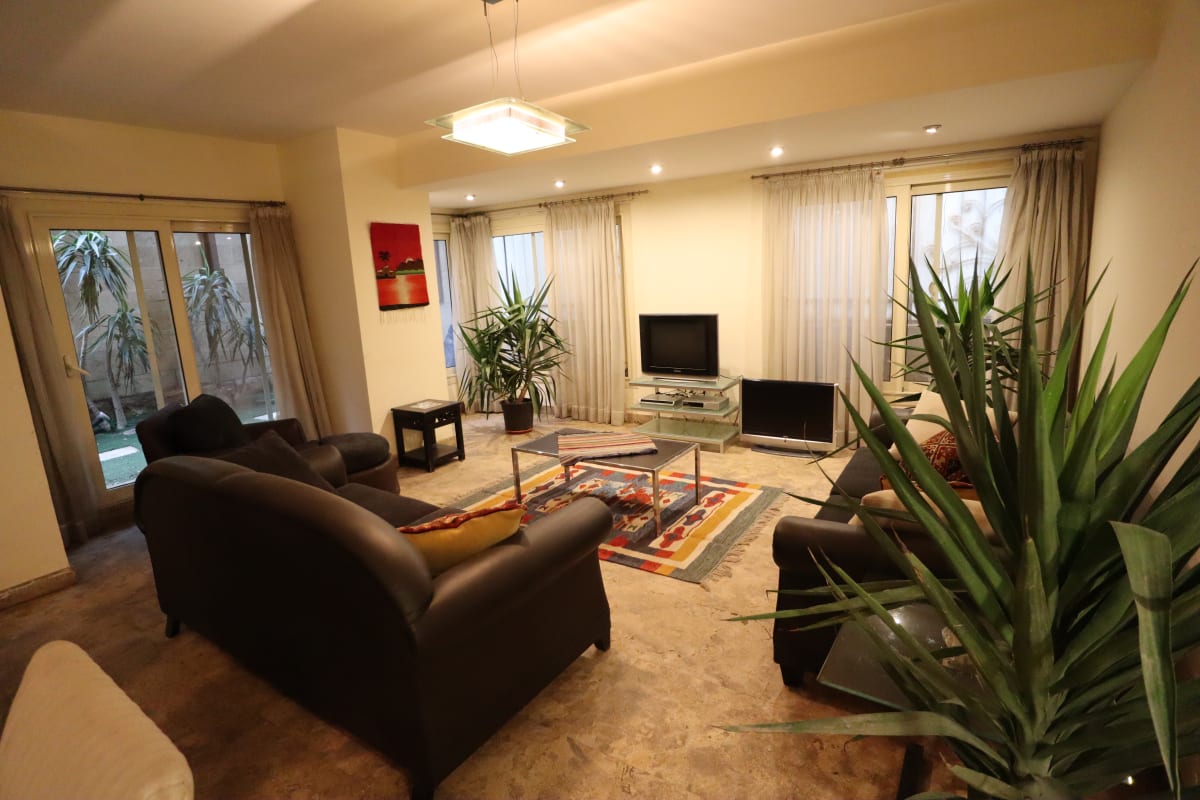 Ground Floor For Rent In Sarayat Maadi| Warm Layout.