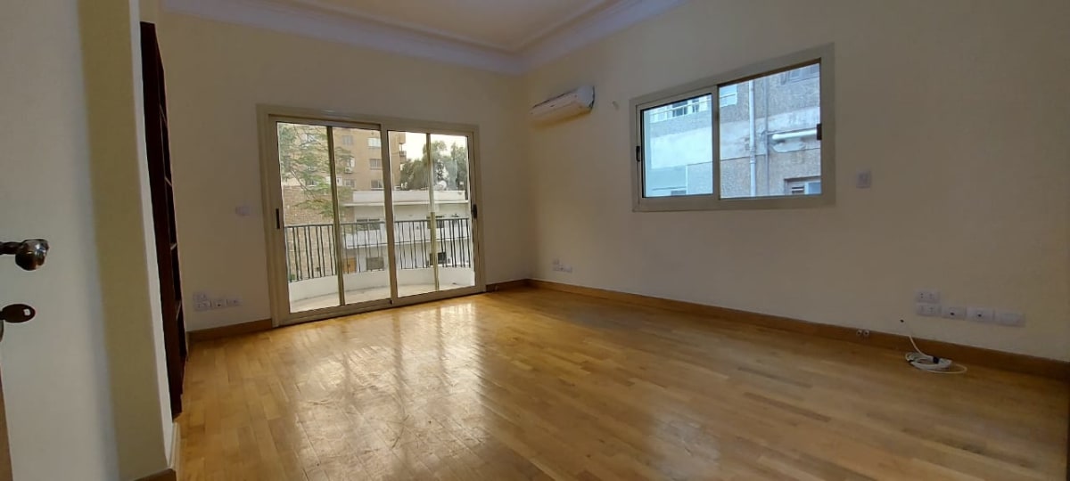 Spacious 8-Bedroom Villa with Private Garden for Rent in Maadi