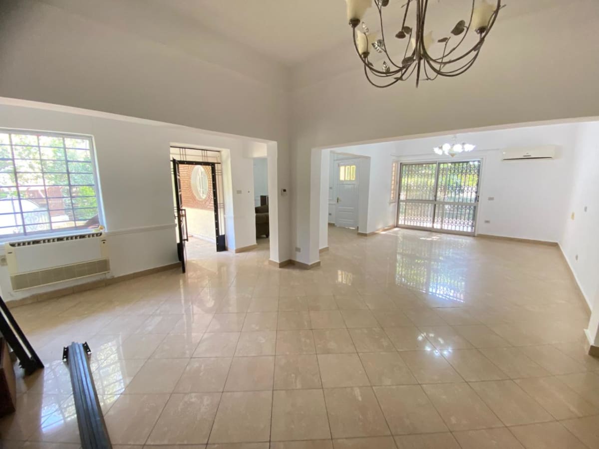 Semi Furnished Villa With 800m² In Maadi Sarayat.