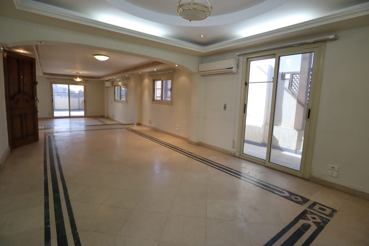 Spacious Roof for Rent in Maadi - 3BR & 300 sqm