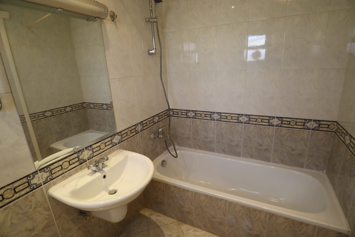 Spacious Roof for Rent in Maadi - 3BR & 300 sqm