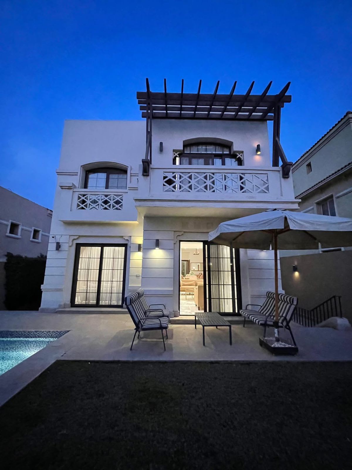 5 bedroom Apartment for rent