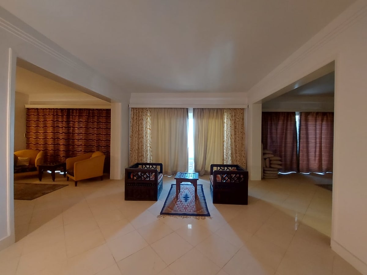 Sunny & Spacious Modern Apartment in Prime Zamalek