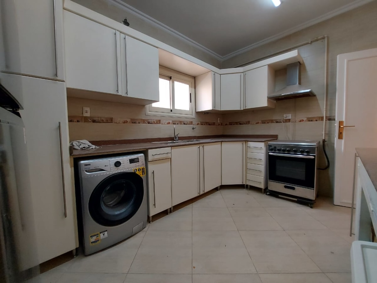 Sunny & Spacious Modern Apartment in Prime Zamalek