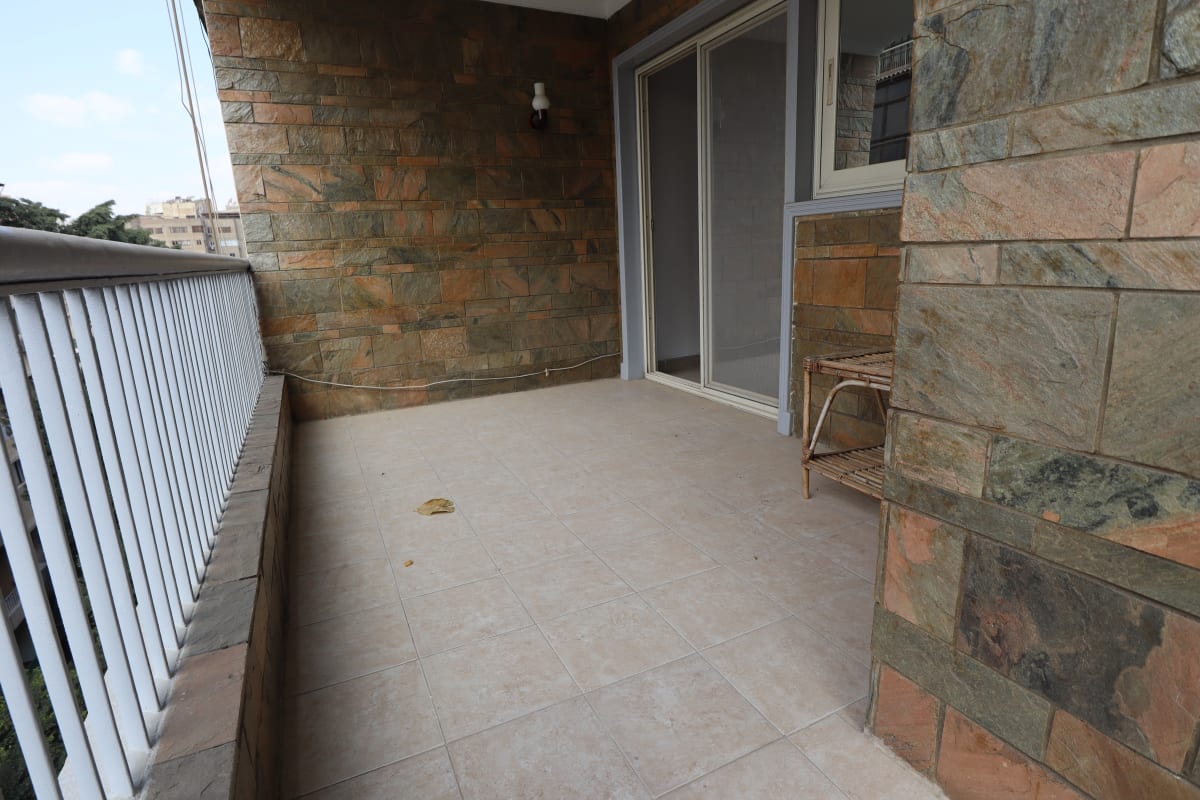 Spacious 3BR Apartment in a Quiet Zamalek Area