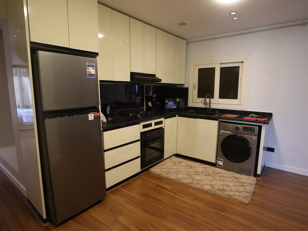 Modern 4BR Residence with Scenic Balcony In Zamalek
