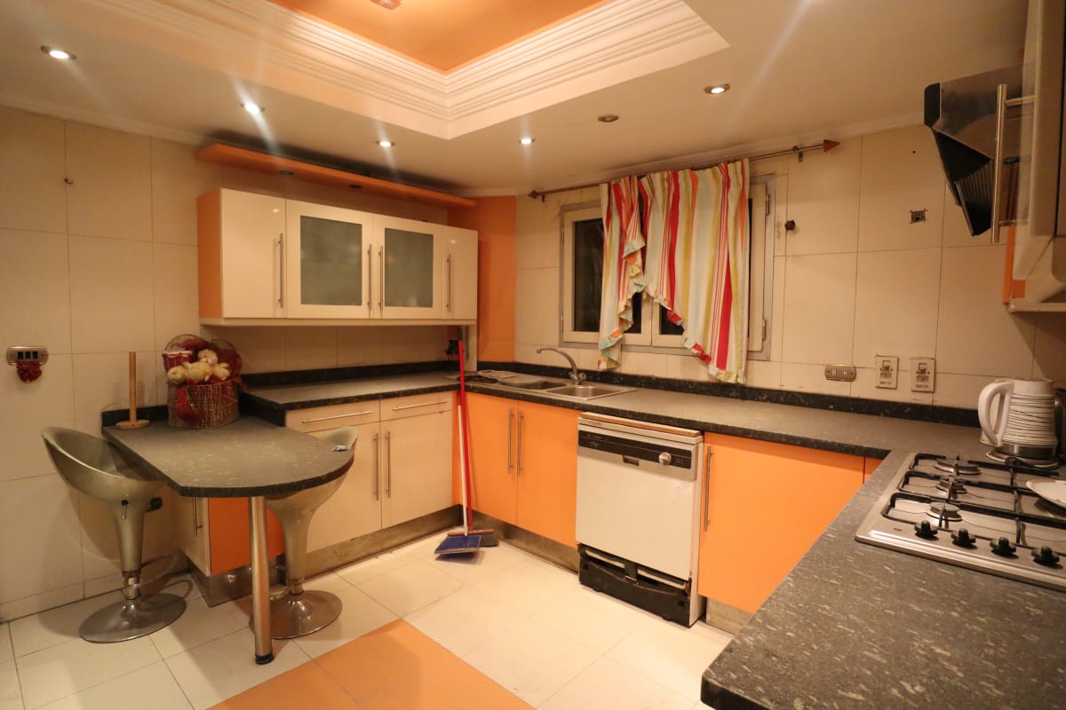 2BR Apartment in Prime Zamalek Location