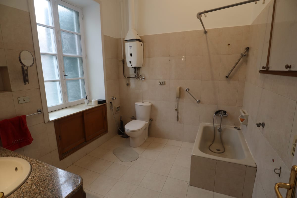Spacious 3BR Apartment in Prime Zamalek