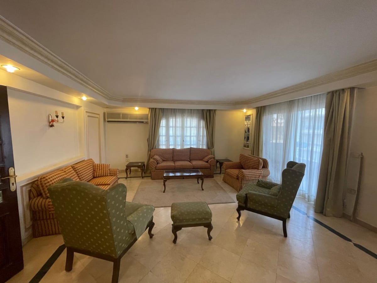 Practical 3BR Apartment in Maadi - Urban Lifestyle