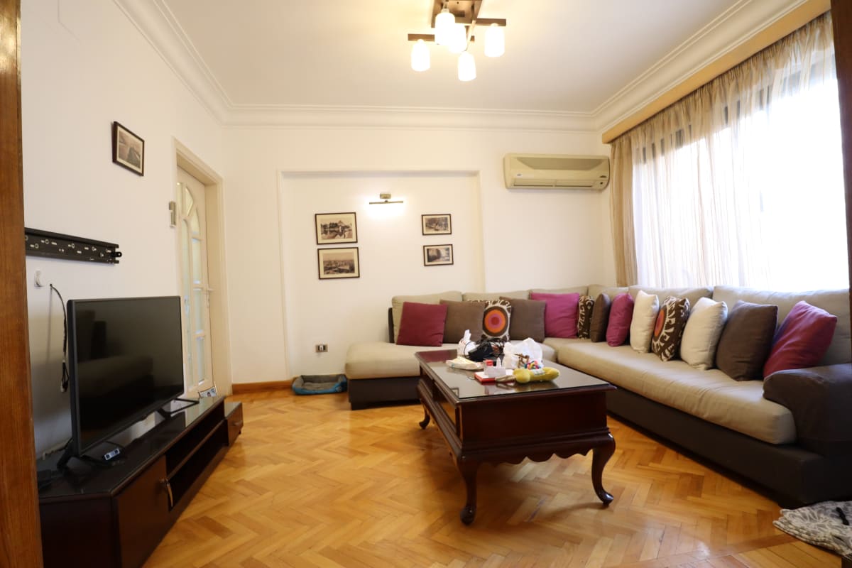 Comfortable Furnished Apartment in Maadi Sarayat For Rent.