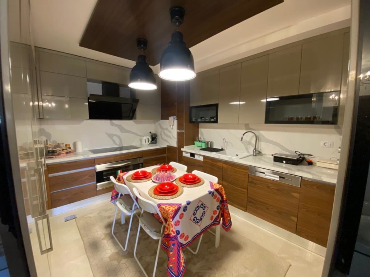 3BR Apartment in Maadi - Balcony with Green Views
