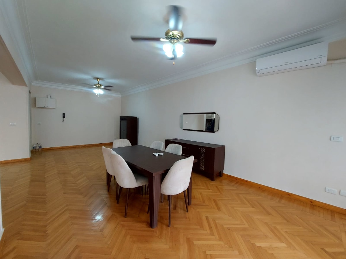 Comfortable Spacious 200 Sqm Apartment For Rent In Maadi Degla.