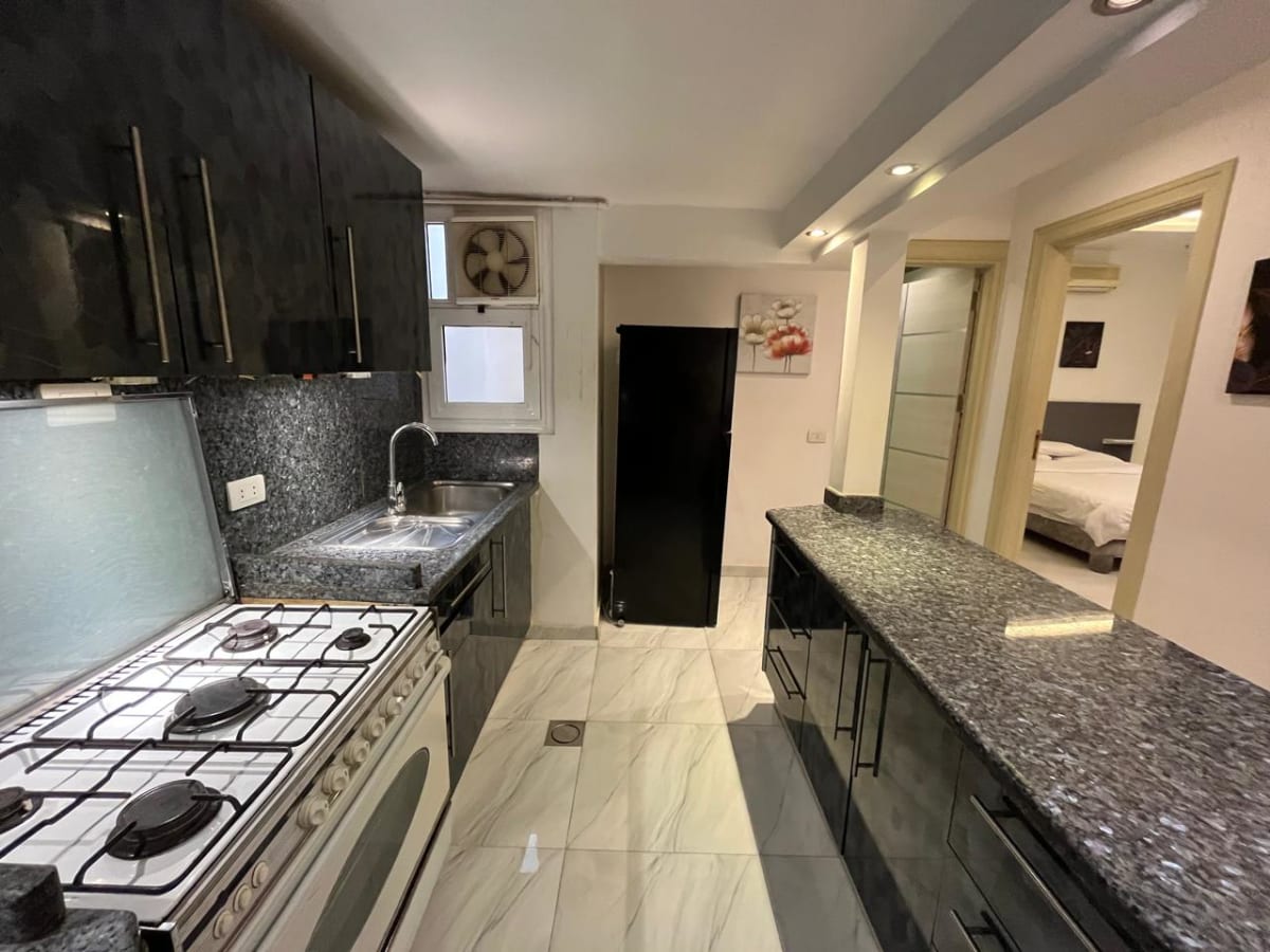 Bright 130 sqm Apartment with Spacious Reception