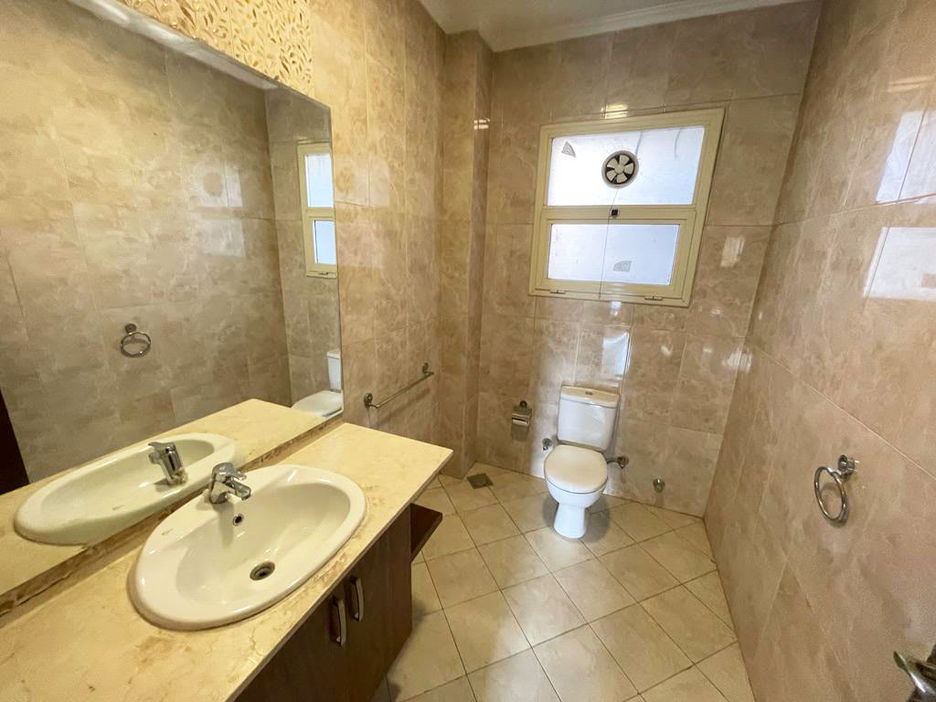 Elegant Apartment With Shared Pool Access In Sarayat Maadi.