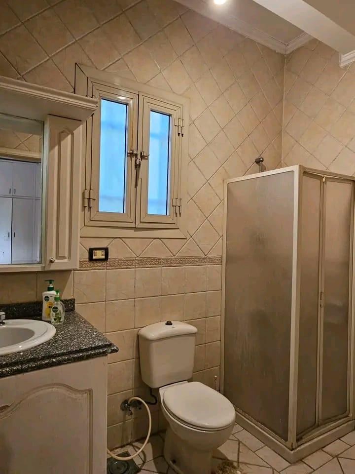 Luxury Ground Floor Apartment, Fully Furnished & Perfectly Located. 
