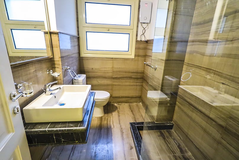 Sleek & Modern Ground Floor In Maadi Sarayat For Rent. 
