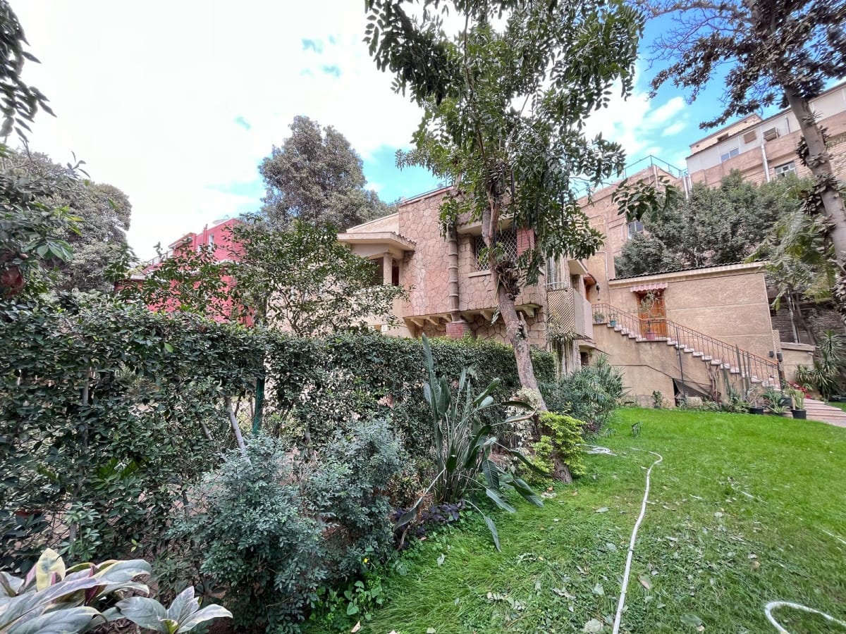 Premium Villa Living - 4 Bedrooms & Privacy