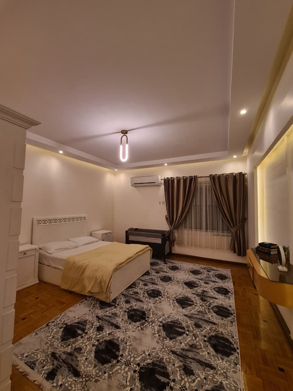 Modern Apartment with Natural Light In Zamalek