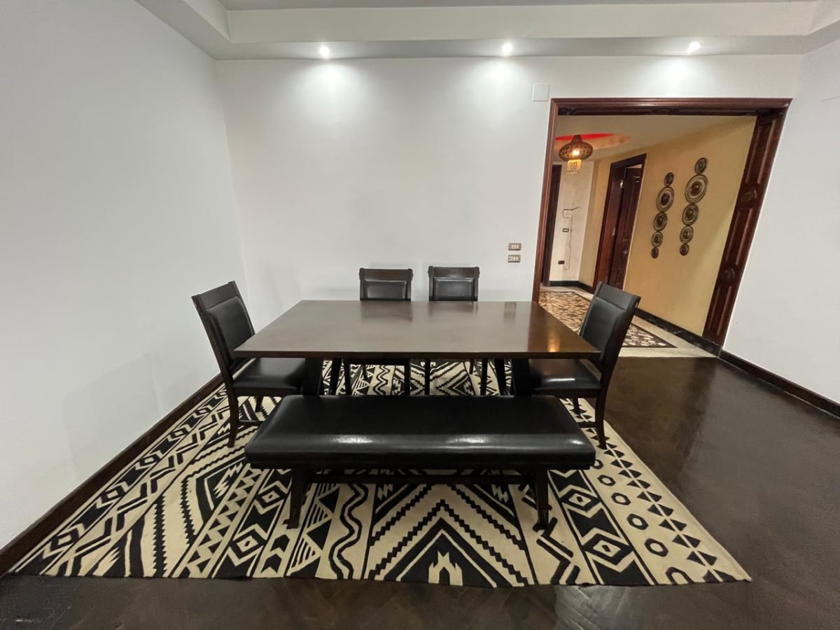 2BR Apartment in Zamalek - Modern & Inviting