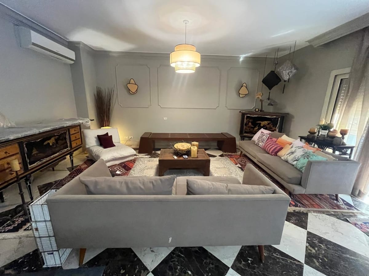 Spacious 3 Bedroom Ground Floor 180 sqm Living