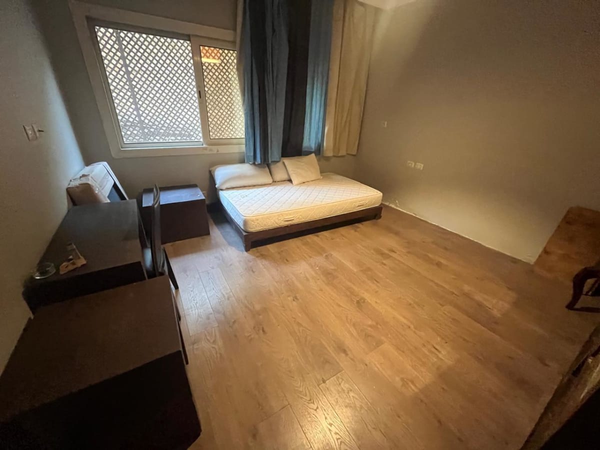 Spacious 3 Bedroom Ground Floor 180 sqm Living