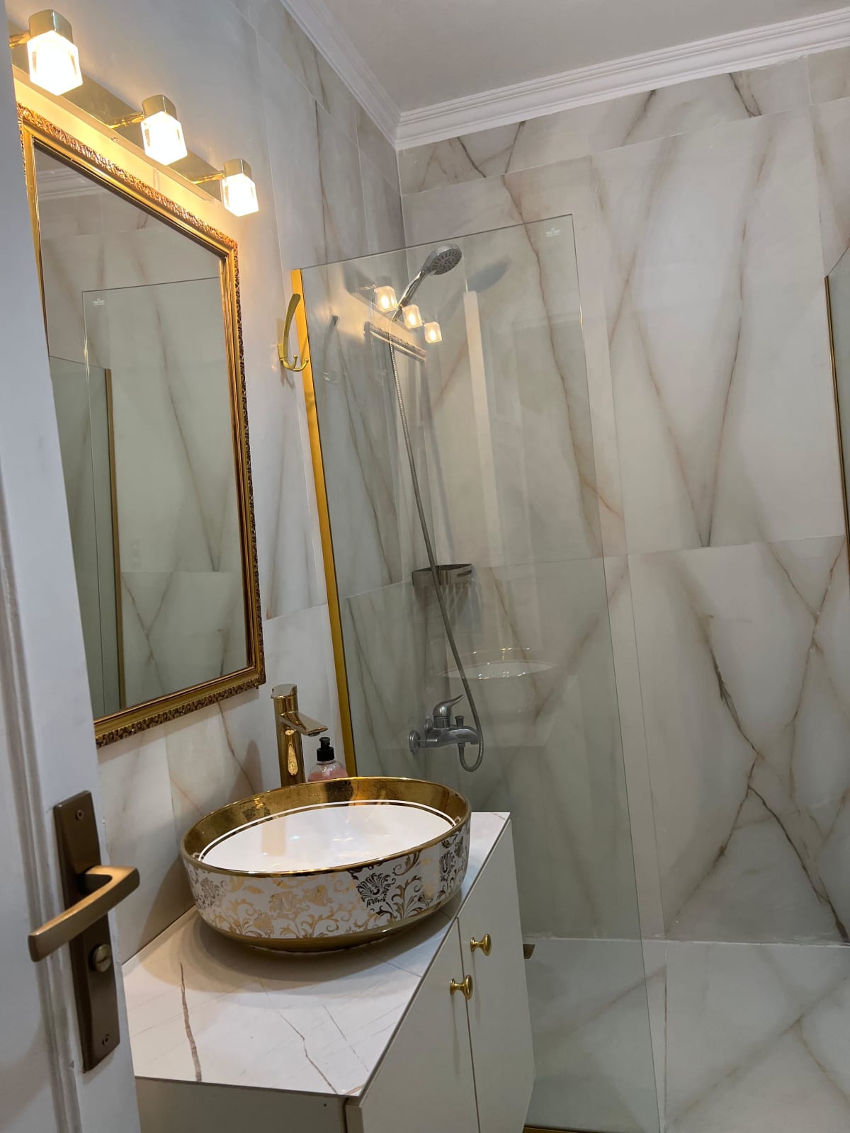 Charming & Bright Furnished Apartment 4 Rent in Degla Maadi