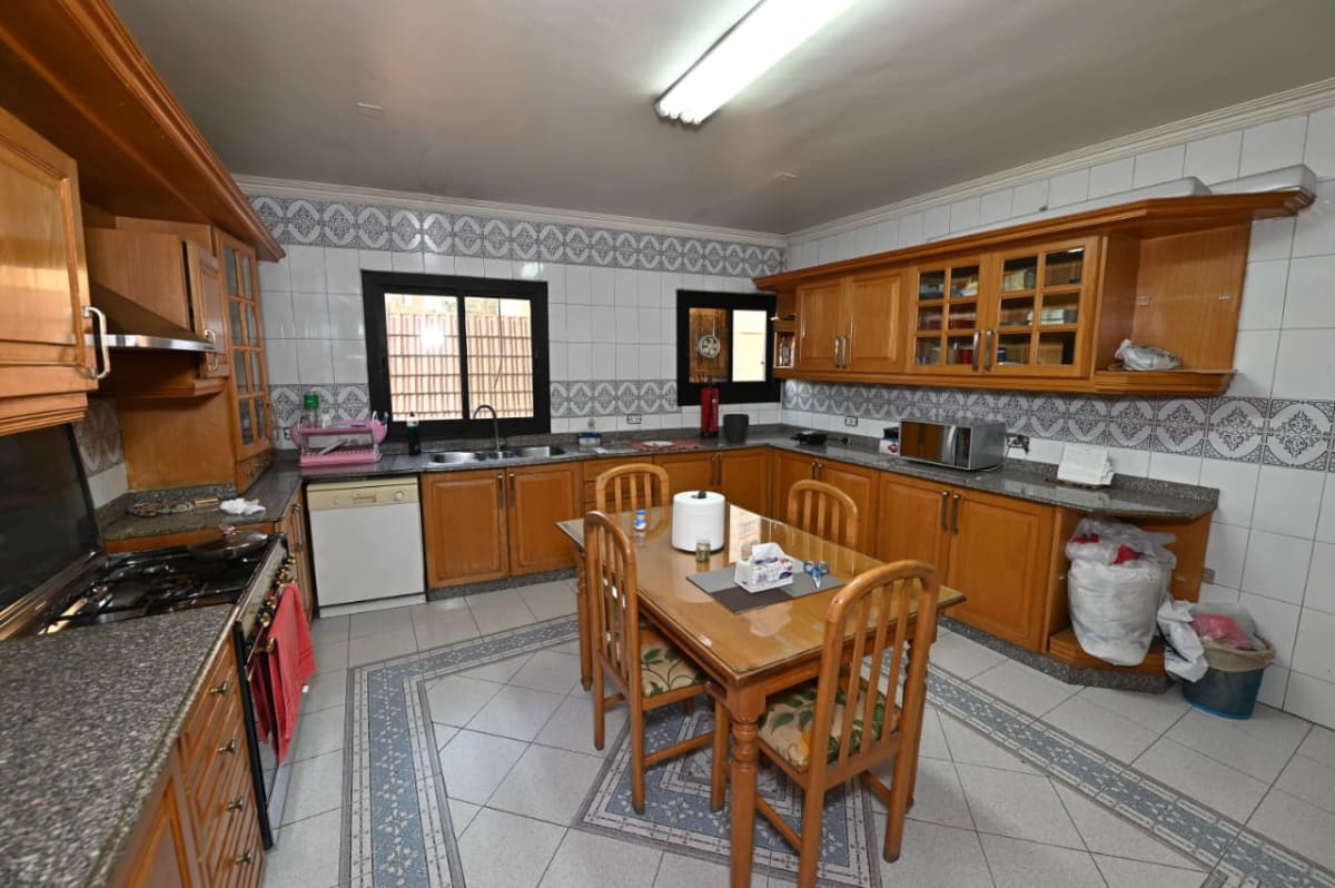 Bright & Spacious Apartment with Shared Pool In Maadi Sarayat.