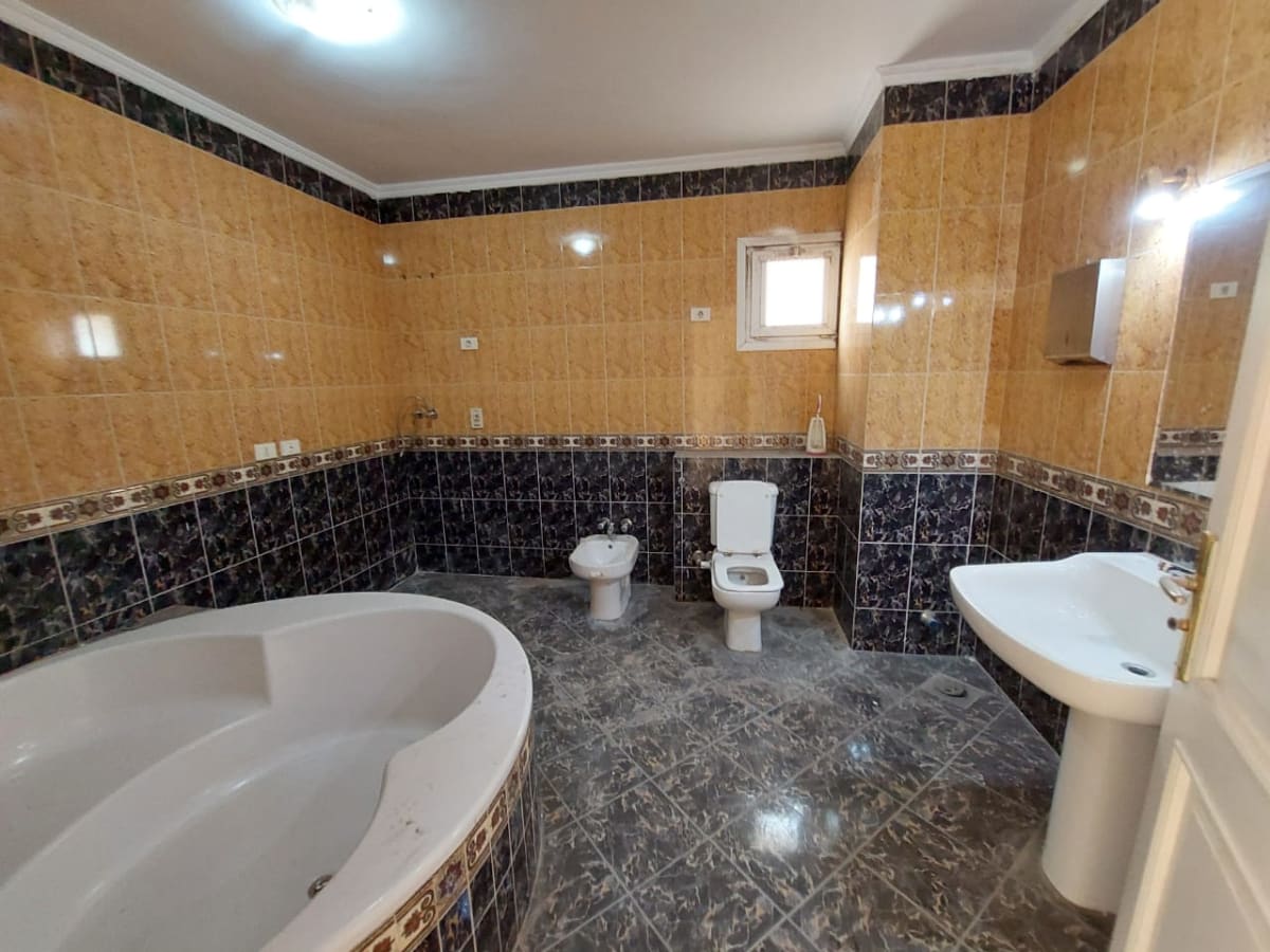 Administrative Office for Rent | 500 Sqm | Cornish El Maadi