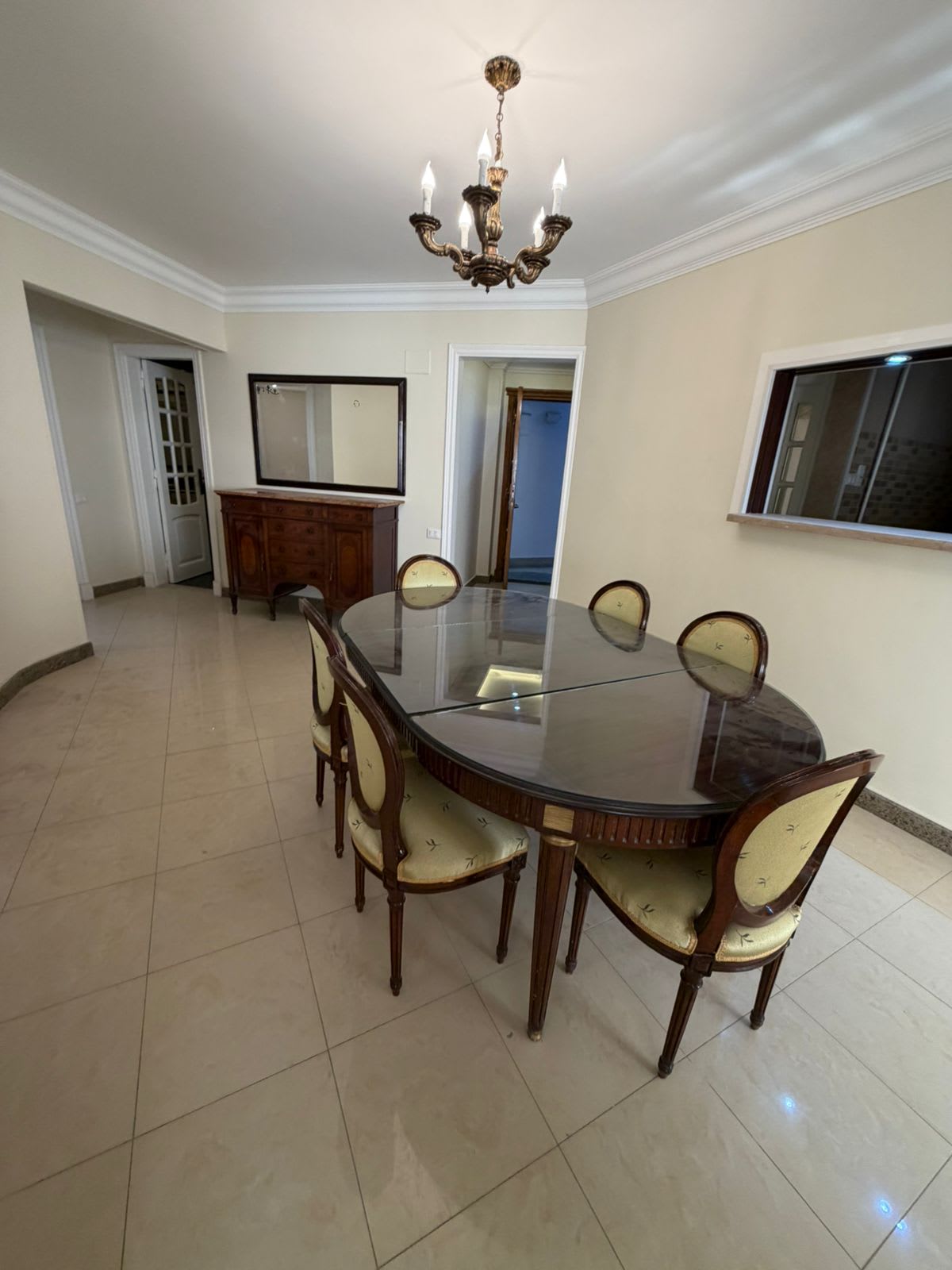 Furnished Apartment With Sunny Interiors For Rent In Zamalek|130SQM.