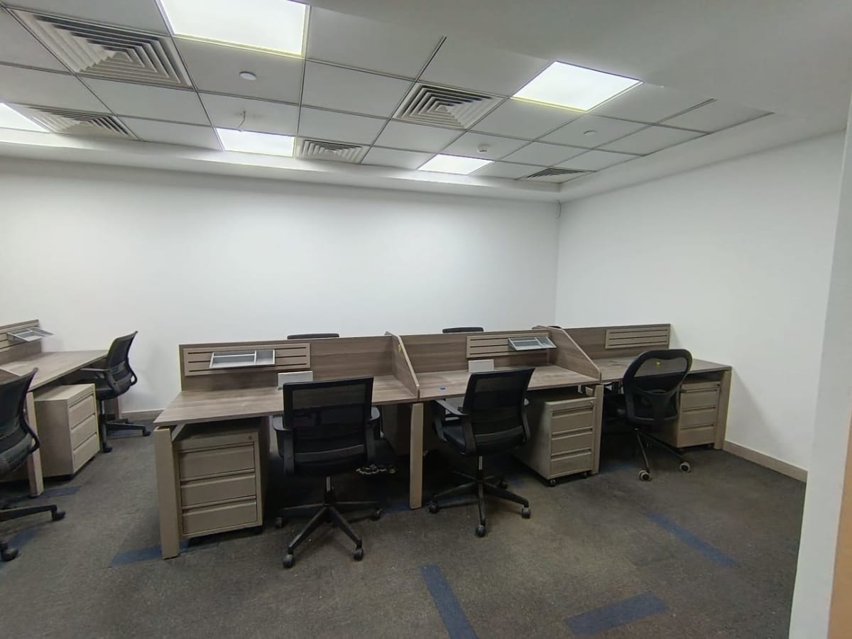 Administrative Office For Rent In 90th North| 181m² | New Cairo.