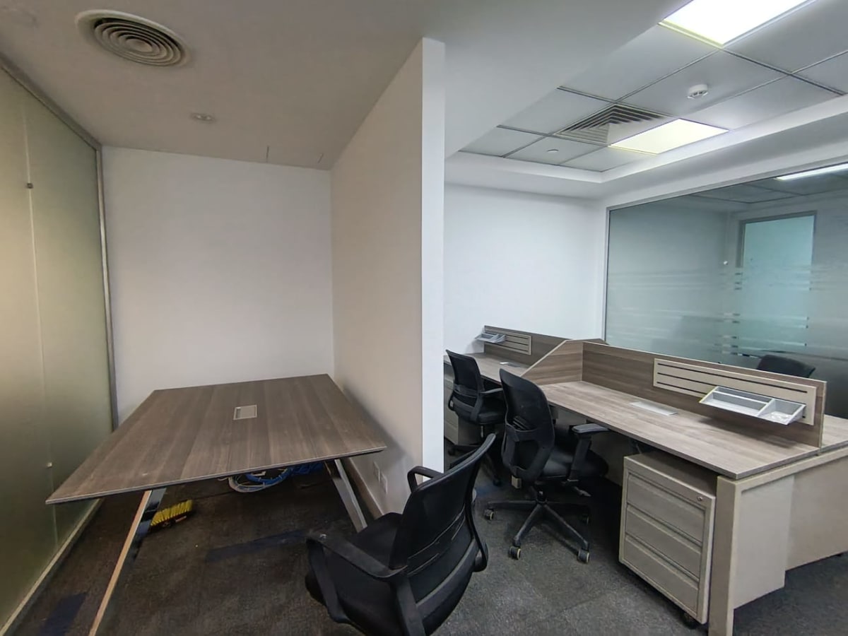 Administrative Office For Rent In 90th North| 181m² | New Cairo.