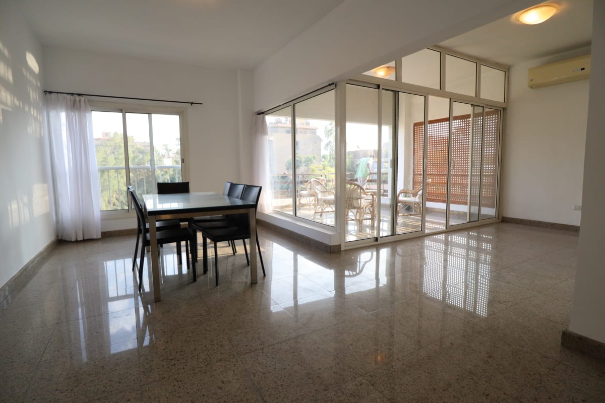 Stylish 3 Bedroom Apartment with Balcony in Maadi