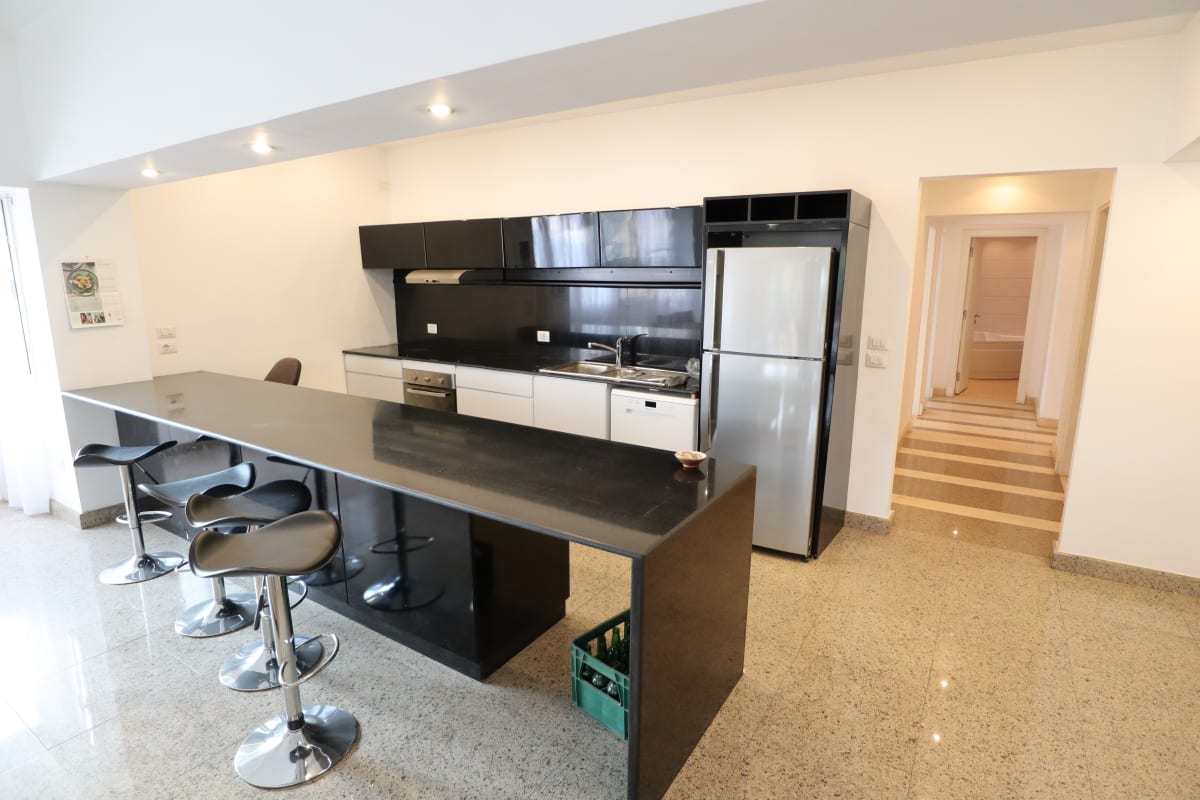 Stylish 3 Bedroom Apartment with Balcony in Maadi