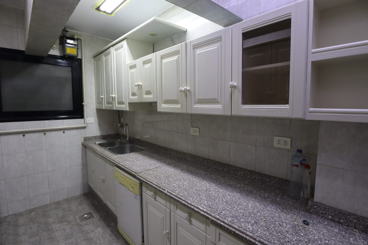 Premium 3 bedrooms Semi-Furnished Flat in Maadi Degla
