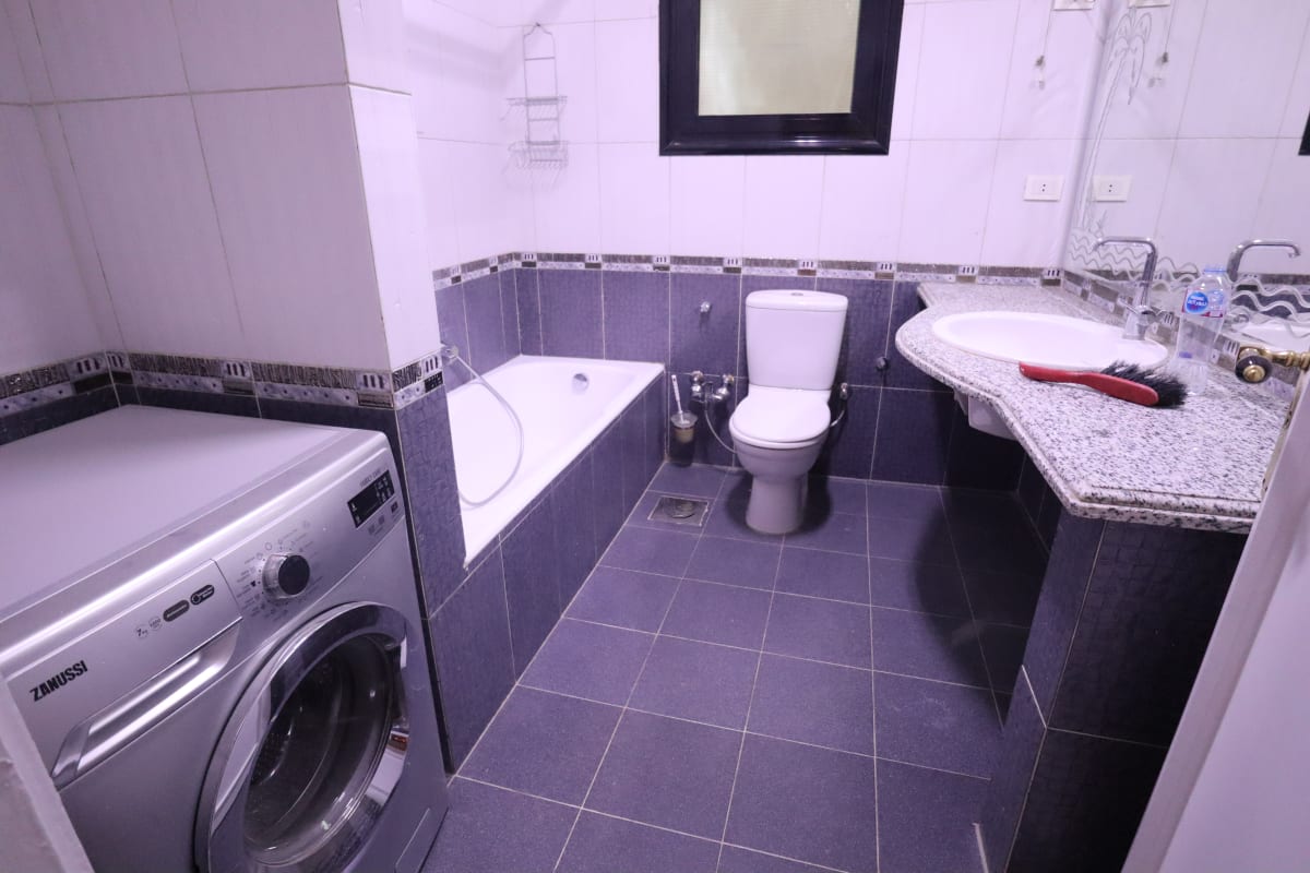 Premium 3 bedrooms Semi-Furnished Flat in Maadi Degla