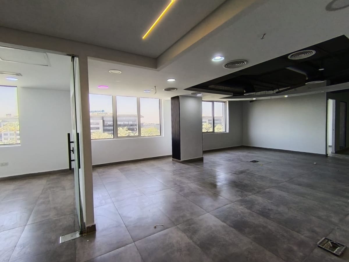 Fully Finished Administrative Office For Rent | 400m² | New Cairo.