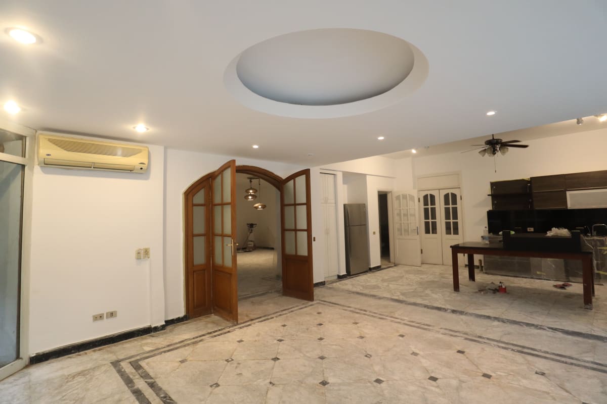 Elite Living: Modern Ground Floor Duplex with Private Pool – Sarayat Maadi.