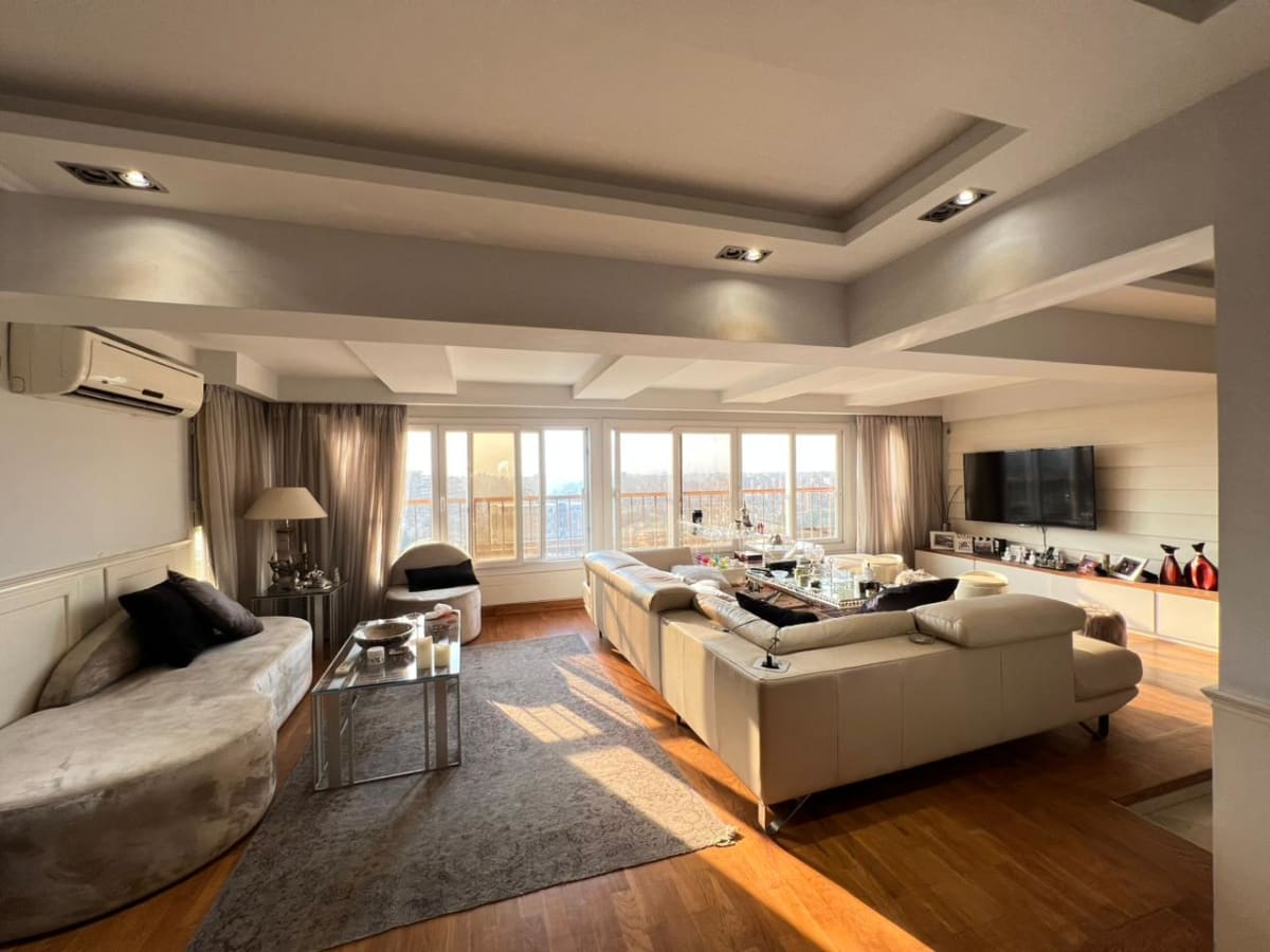 Fully Furnished Apartment With Full AC In Zamalek