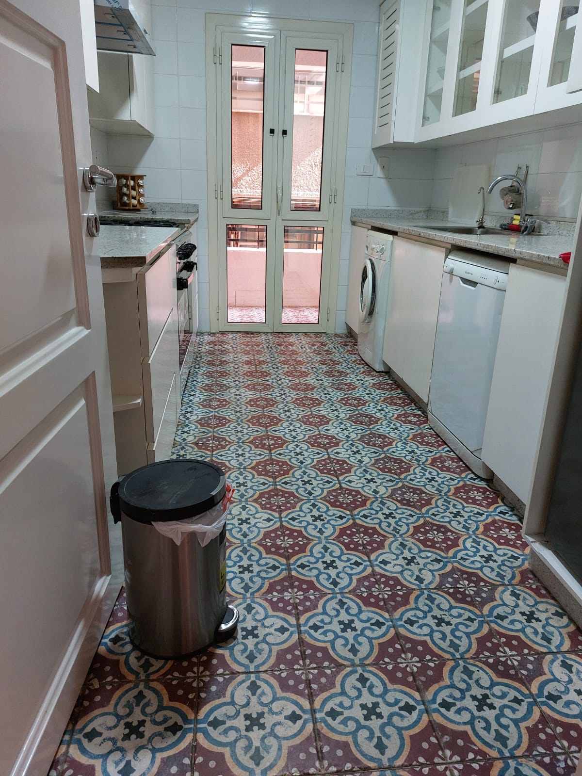 Sophisticated Furnished Apartment For Rent In Vibrant Degla.