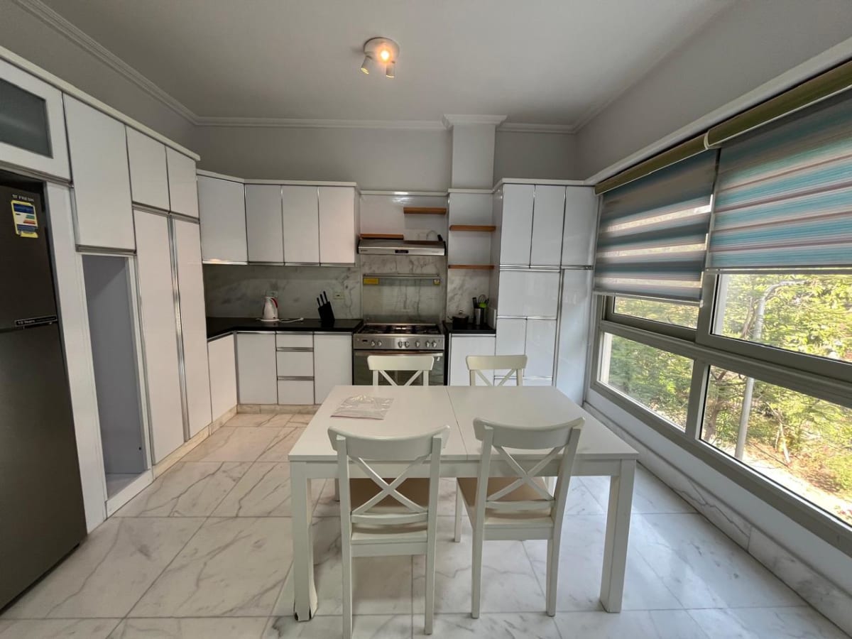 Urban Living: Apartment with Shared Pool for Rent in Maadi, Sarayat