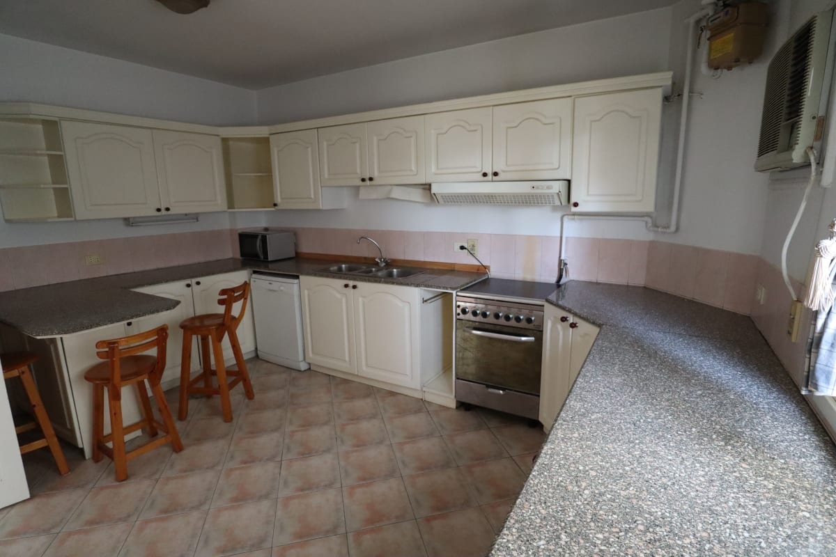 Spacious 300 sqm Duplex Penthouse in Maadi  