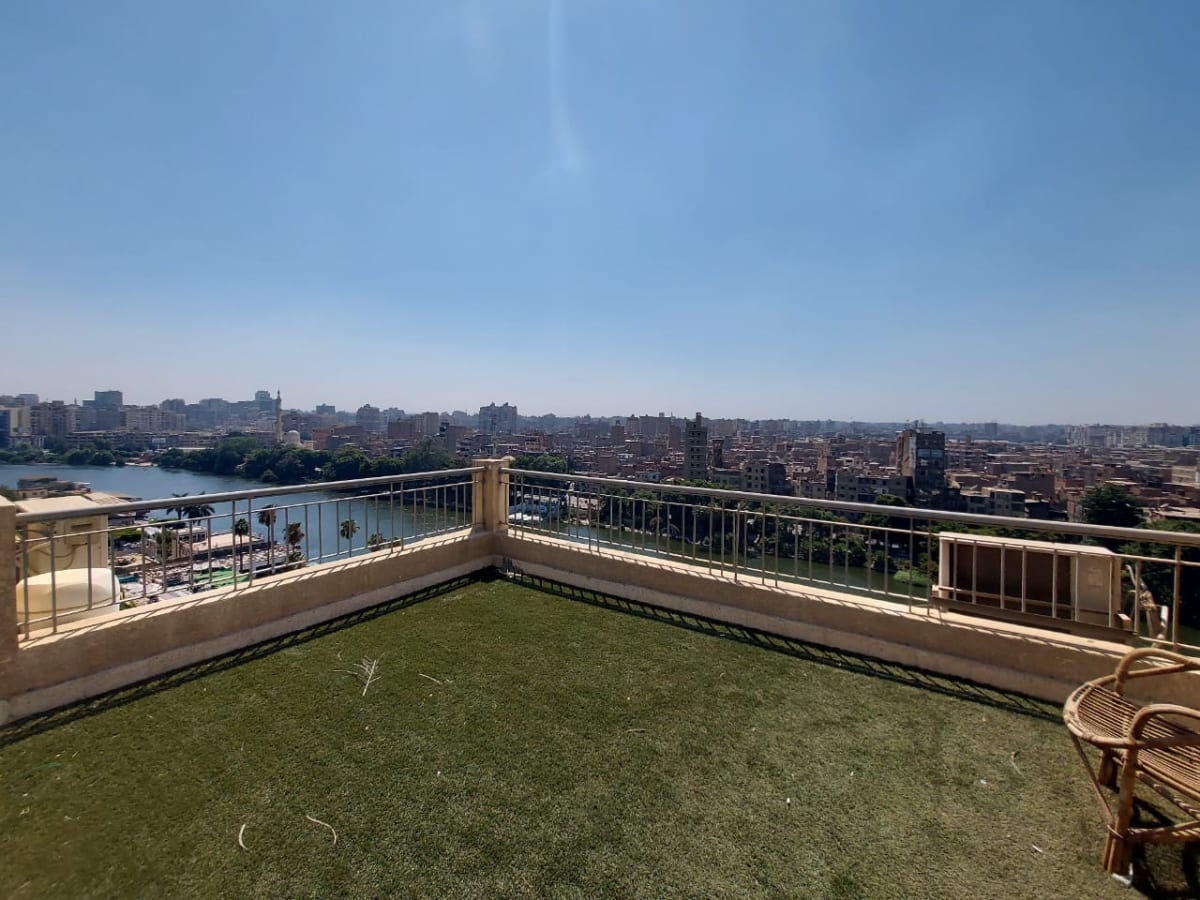Studio Roof For Rent in Zamalek|60m²|View Nile Access