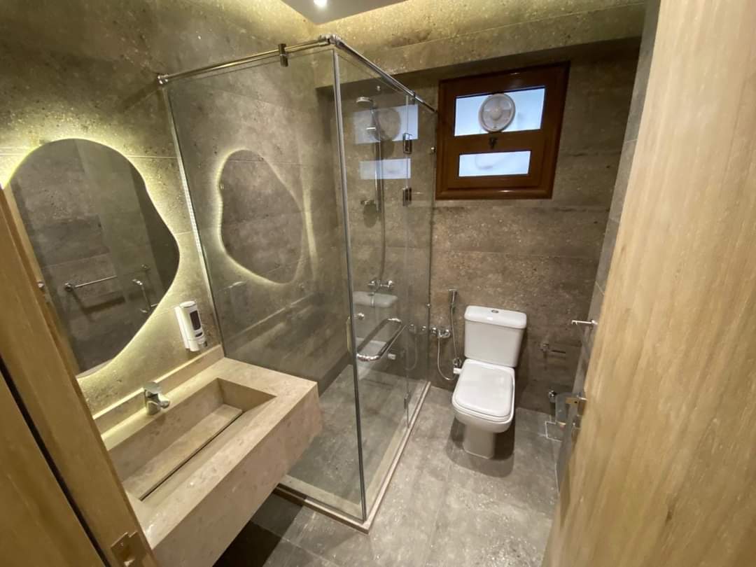 Sleek & Modern Furnished Ground Floor Apartment In Sarayat El Maadi.