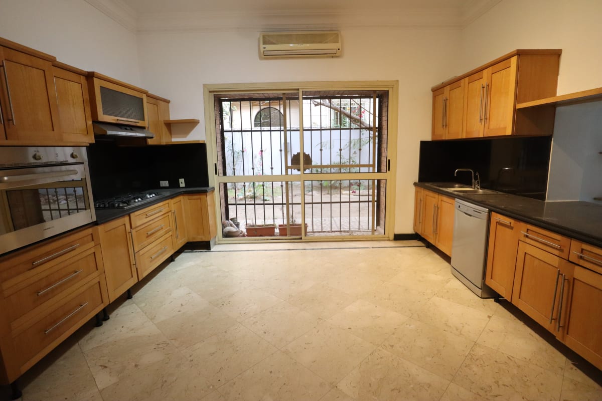 Prime Administrative Villa for Rent | 1050 Sqm | Sarayat Maadi
