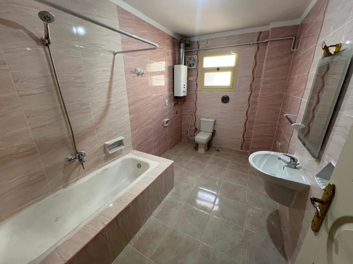 Modern Administrative Office | 200m² | For Rent in New Maadi