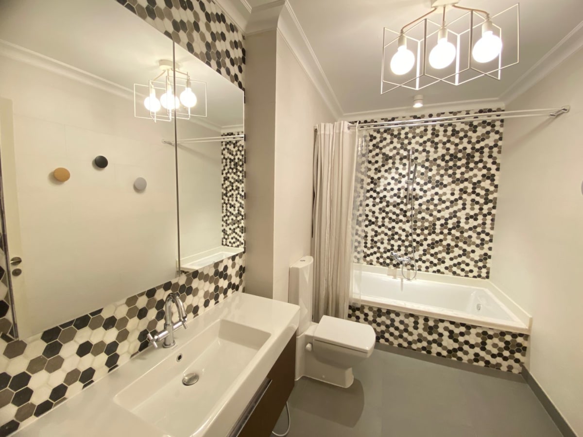 Spacious 4-Bedroom Apartment with Pool Access in Maadi