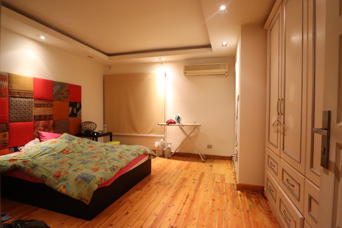 Charming 2-Bedroom Apartment in Maadi - 200 sqm