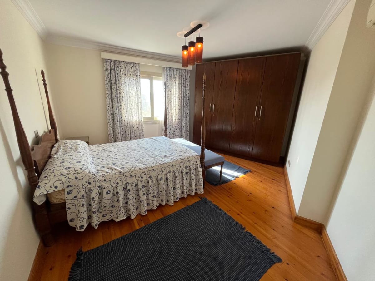 Spacious 4-Bedroom Apartment with Gym and Pool Access