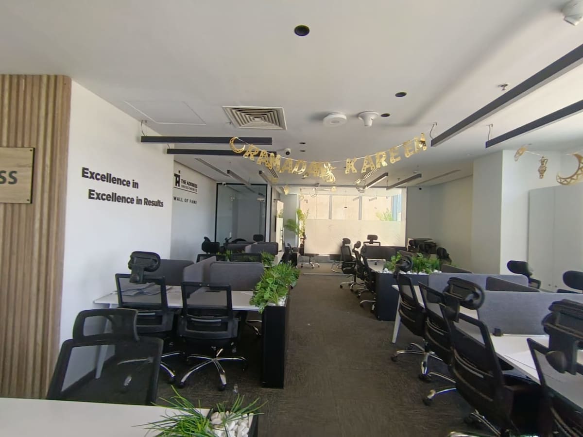 Modern Administrative Offices Spaces | 1000m² | For Rent in 90th South.
